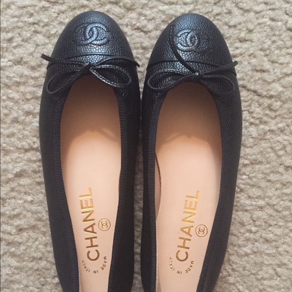 Brand NEW Chanel classic ballerina flats - Picture 3 of 3