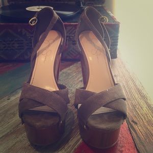 Jessica Simpson wedges
