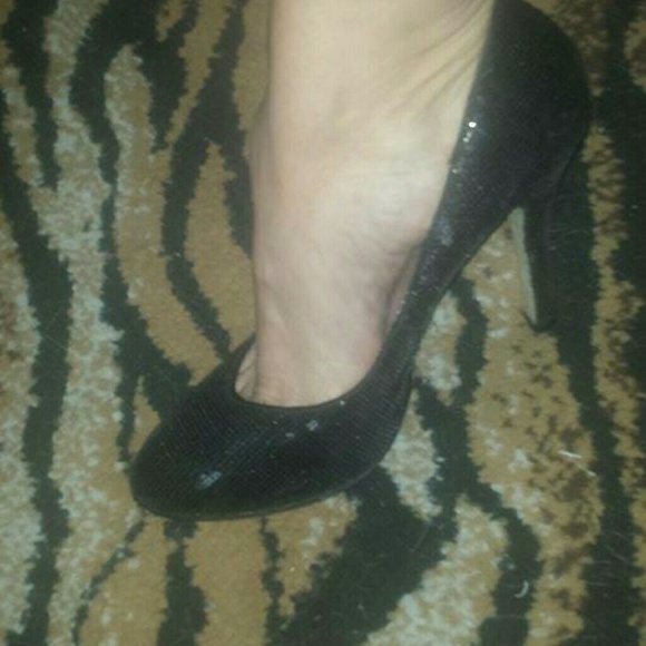 👠Black Sparkly Heels👠 - Picture 4 of 4