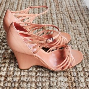 Marc jacobs coral strappy wedges