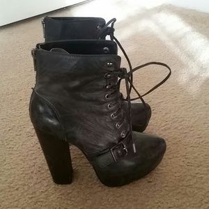 Steve Madden Carnaby boots