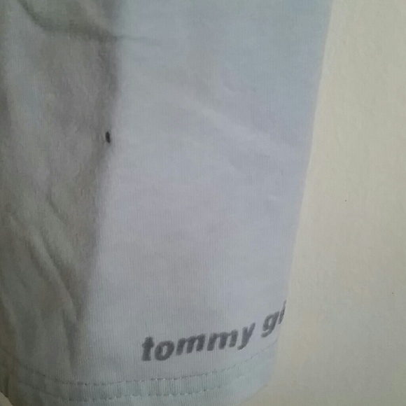 ***SOLD IN BUNDLE***Tommy Girl crop top size M - Picture 2 of 3