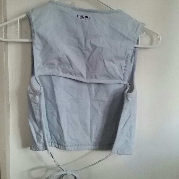 ***SOLD IN BUNDLE***Tommy Girl crop top size M - Picture 3 of 3