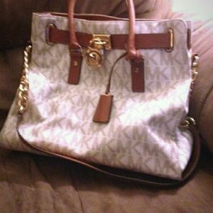 ❌❌❌SOLD ❌❌MICHAEL KORS HANDBAG