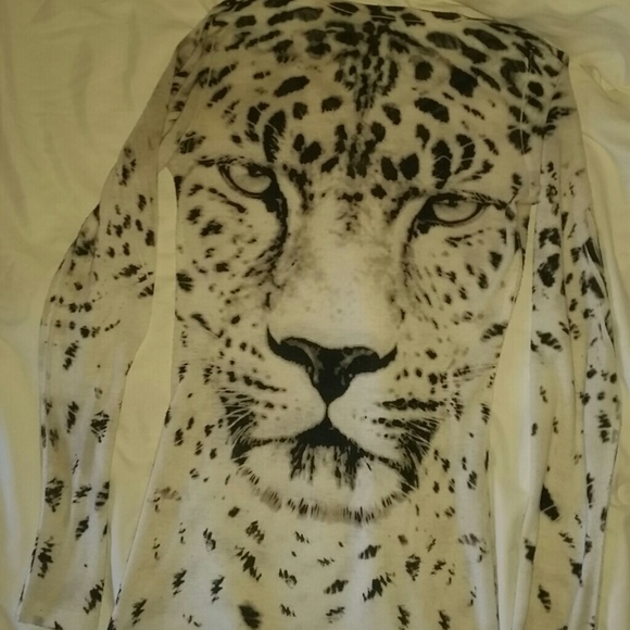 Cheetah print long sleeve top - Picture 3 of 3