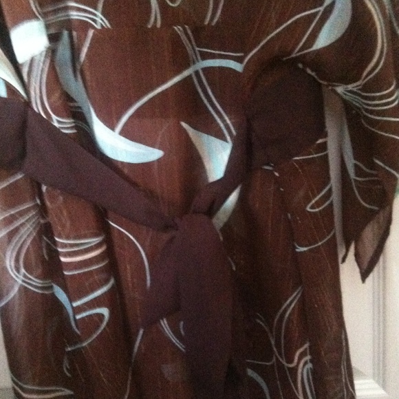 Blouse - Picture 2 of 2