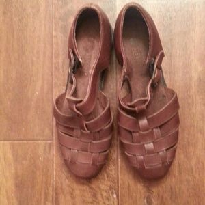 Dexter, Brown leather,buckle shoes.Floor model.6.5