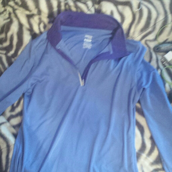 NOT Danskin fitted shirt
