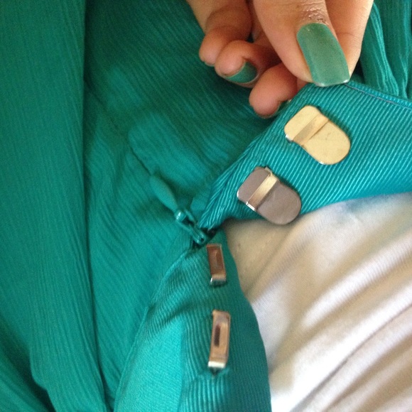 TRADED - Picture 2 of 4