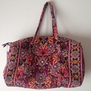 ✨ Vera Bradley "Large Duffle" ✨