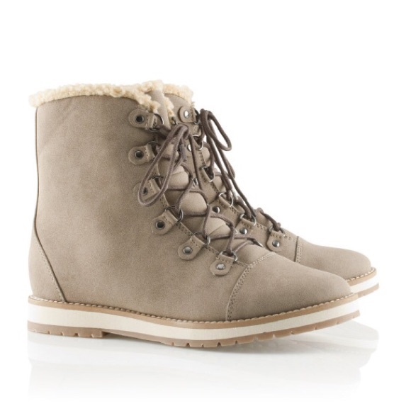 H&M Boots - Picture 1 of 4