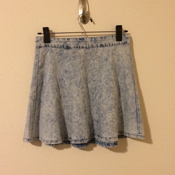 Delia's Chambray acid wash skirt