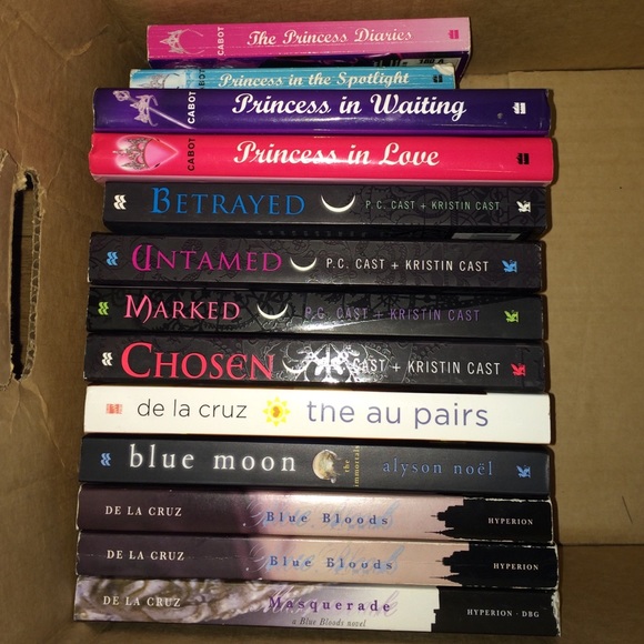 Nike Tops - 2 books $4