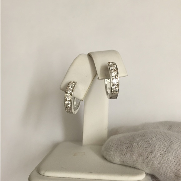 925 sterling silver new hoop earring with CZ stone