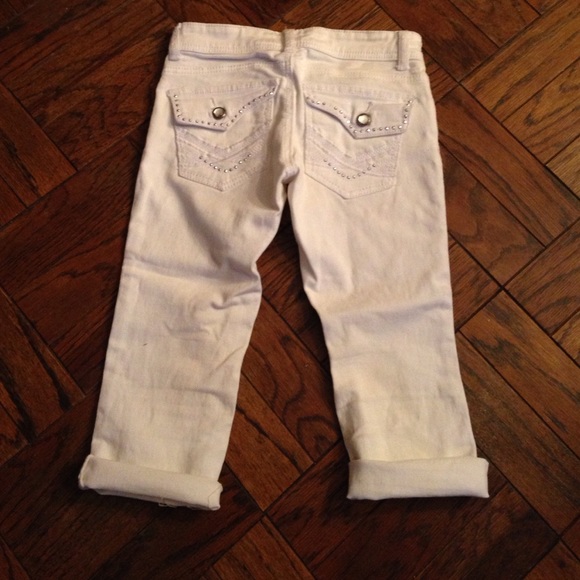 Capris - Picture 2 of 3