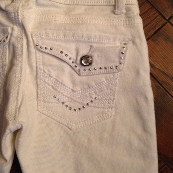 Capris - Picture 3 of 3