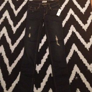 Bullhead skinny jeans