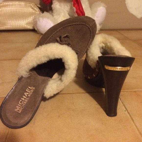 Vintage  Michael Kors shoe - Picture 3 of 4