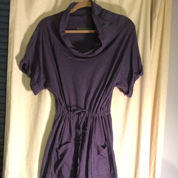 lightweight dress w/ drawstring waist hem at knee.