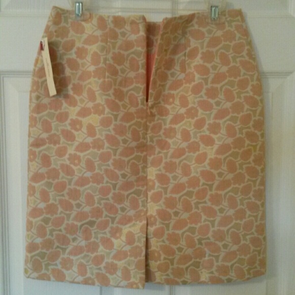 *SOLD* NWT Peach and Gold Skirt - Picture 4 of 4