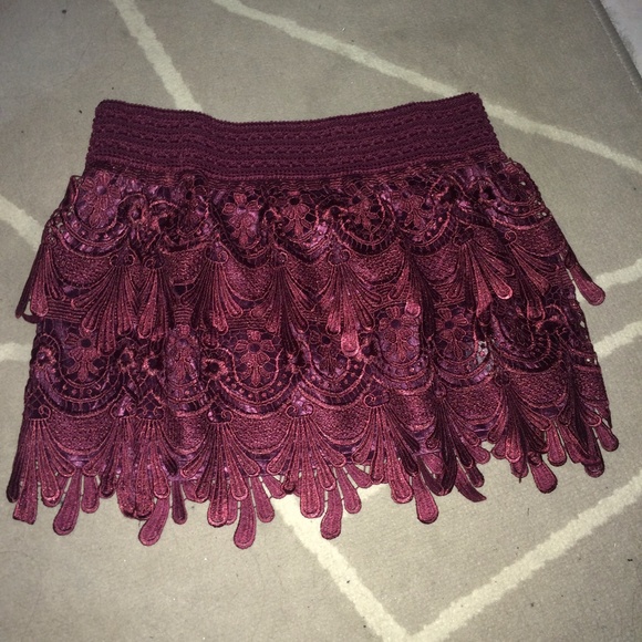 Forever 21 crotchet burgundy skirt