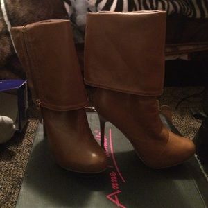High heel boots brand new worn once