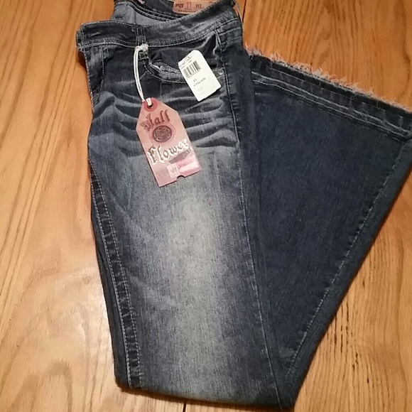 Wallflower jeans
