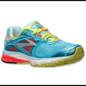 Women's Brooks Ravenna 5