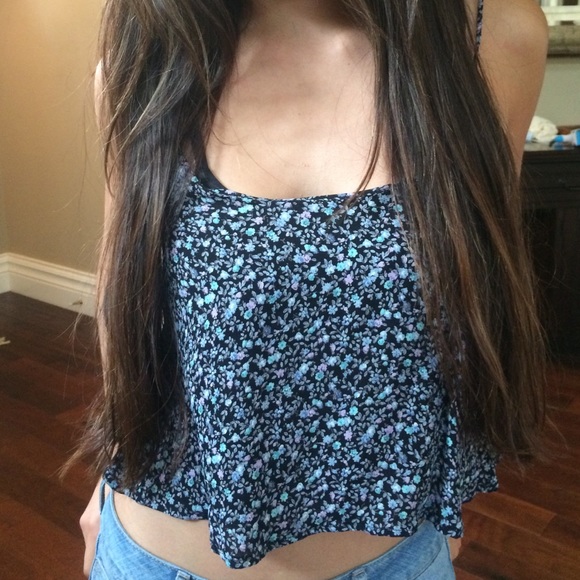 Floral summer crop top Brandy Melville