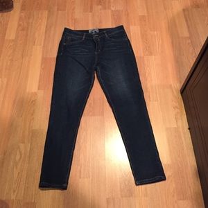Jolt skinny jeans