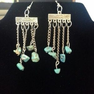 Natural born Bombshell earrings