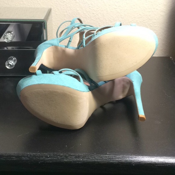 Tiel Heel - Picture 3 of 3