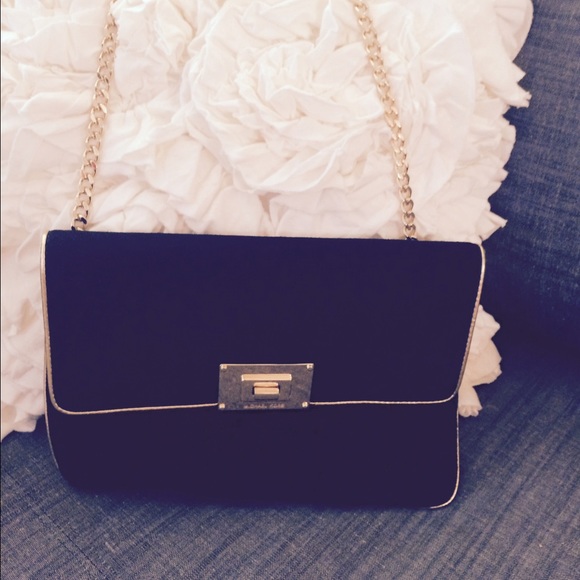 Michael Kors Handbags - Michael Kors Chain Purse