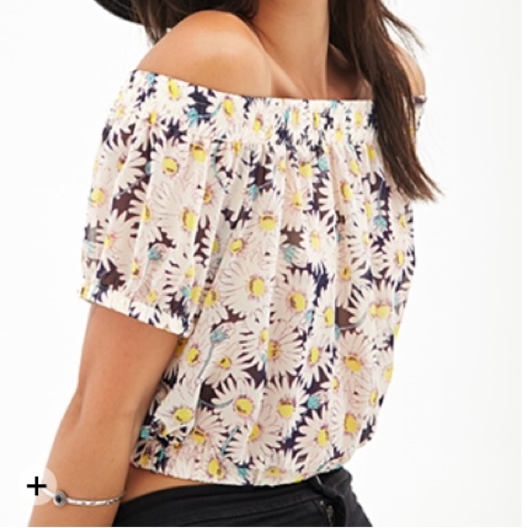 Daisy print crop top