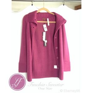 💞 Fuchsia LF Sample Sweater!! 💞