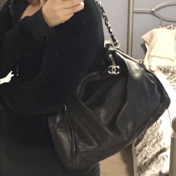 ADITIONAL CHANEL HOBO PICS