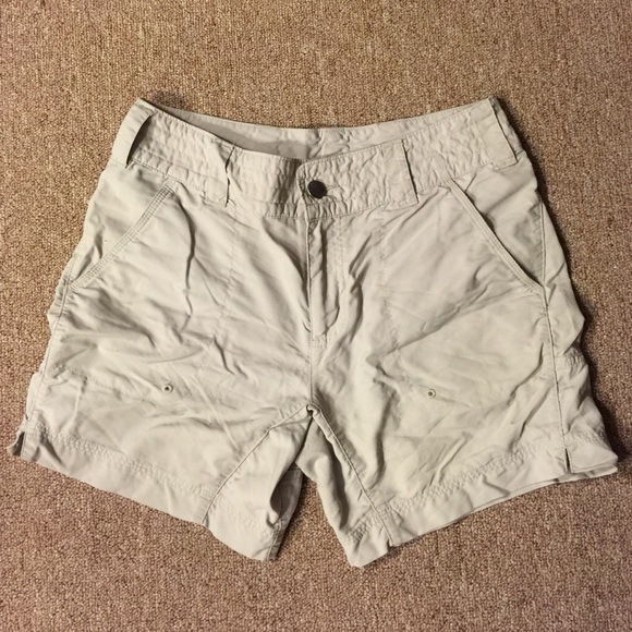 Columbia Hiking Shorts only worn once! Size 4
