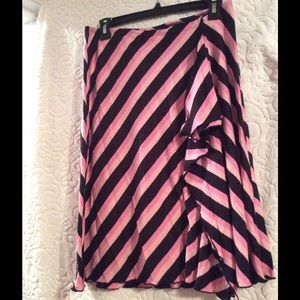 Blank and pink stripe skirt