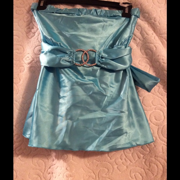 Turquoise top
