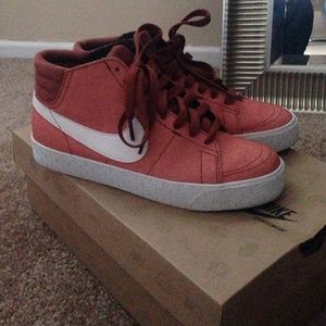 Nike high-top Blazer Rare Like New