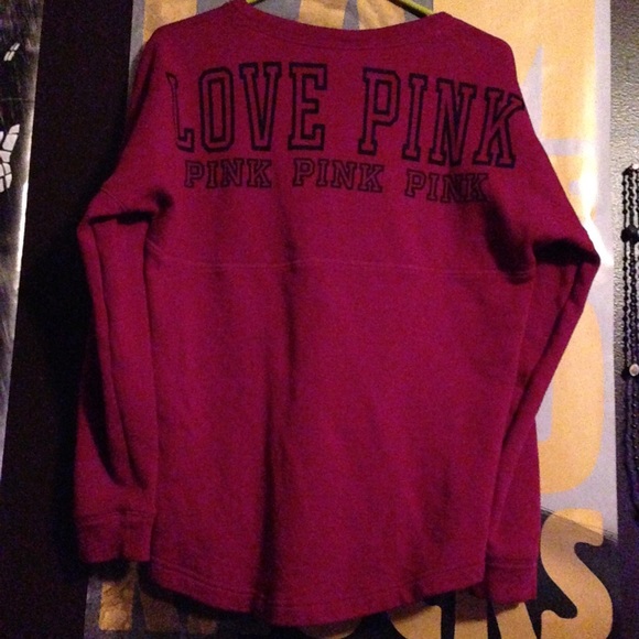 SOLD ON MERC! VS PINK Burgundy Varsity Crew 💖