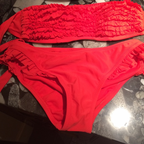 Swimsuit bandeau top and bottom