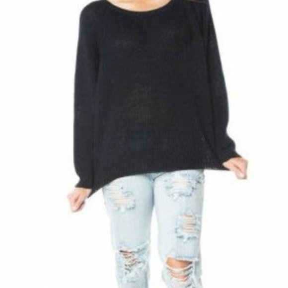 🌟SOLD🌟Brandy Melville sweater