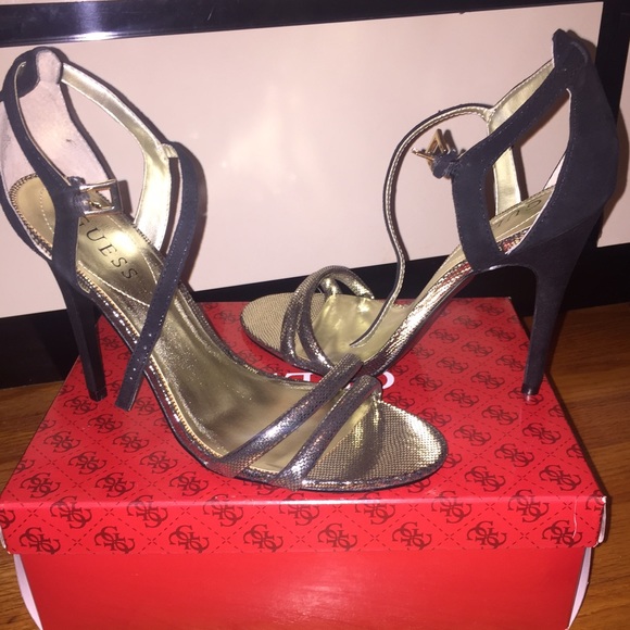 Brand new Metallic and Suede GUESS 4 in heels