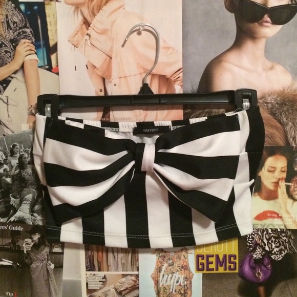Striped Bow Croptop