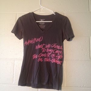 🔴SOLD🔴Gap (Red) Vneck Tshirt