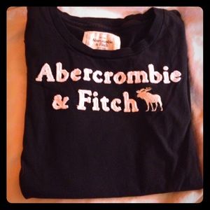 Abercrombie & Fitch tshirt