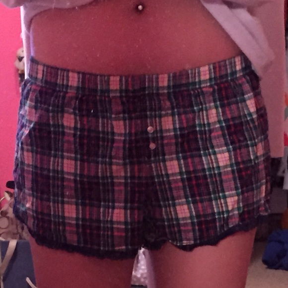 VICTORIA SECRETS NIGHT SHORTS CUTE!! REDUCED!!!!! - Picture 2 of 3