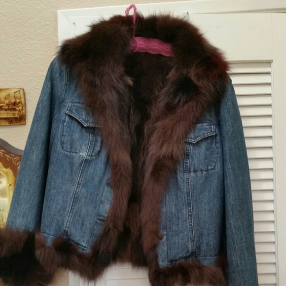 Jean jacket fur lined even down inside of sleve - Picture 1 of 1