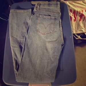 Levi jeans